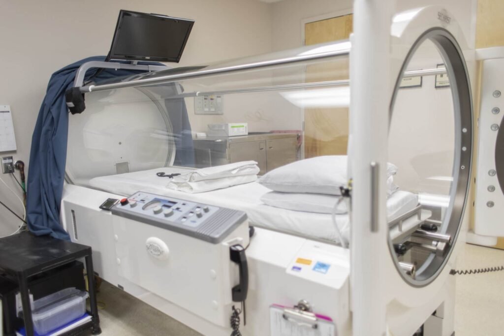 hyperbaric oxygentherapy chamber